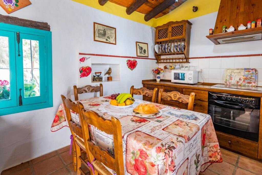 Casa Rosa, Con Encanto Y Piscina Climatizada Frigiliana Exteriér fotografie